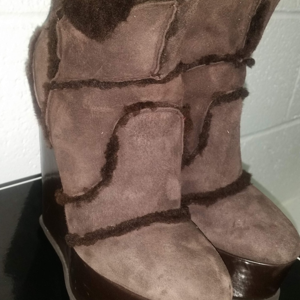 Amazing  Ceasare Paciotti Size 6 Fur Boots